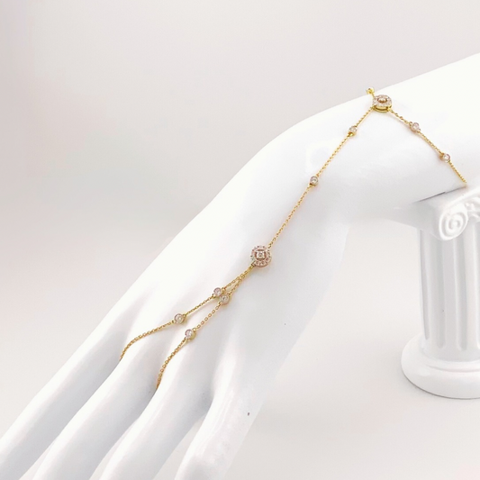 Sparkling Finger Bracelet